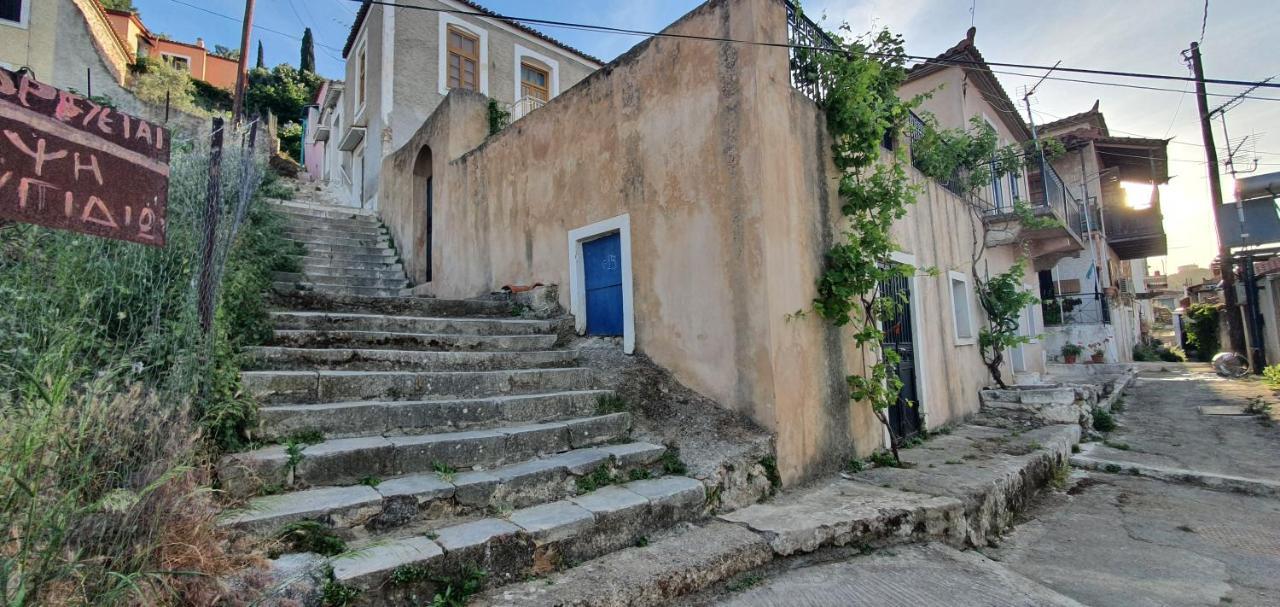 Traditional Hillside Cottage Githio Exterior foto